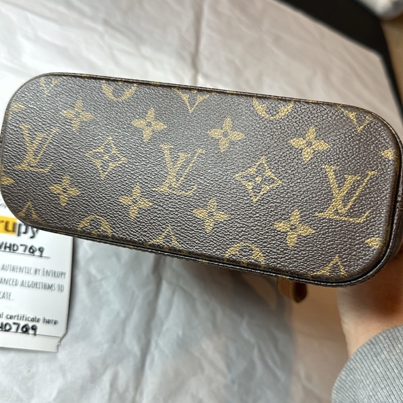 Authentic Louis Vuitton Monogram Vavin PM - Picture 6 of 11